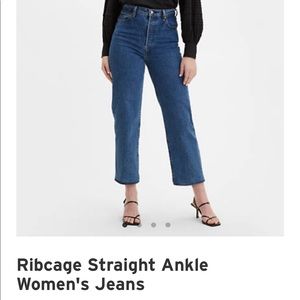 Levi’s Ribcage Straight Jeans